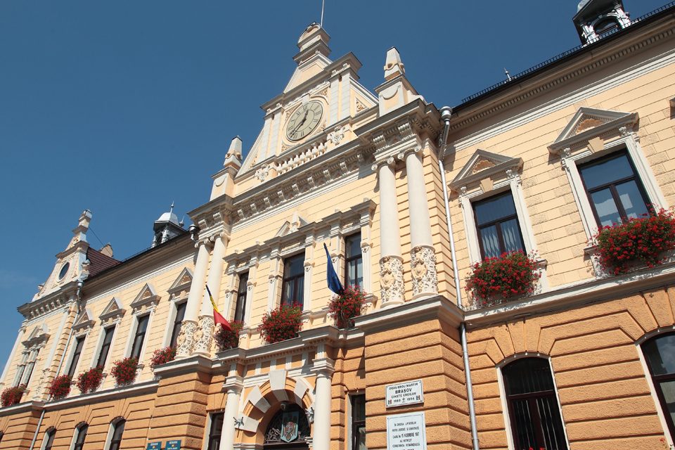 Sondaj USR pentru Primăria Brașov: Coliban – 36%, Veștea – 29%, Scripcaru – 21% / La Consiliul Local: USR – 31%, PNL – 22%, PSD – 15%, AUR – 11%